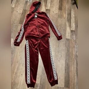 Source Unknown Burgundy Velour Hoodie & Jogger Set with White Greek-Key Trim
